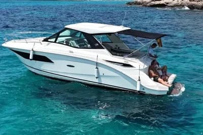 Sea Ray Sundancer 320 Coupe 3