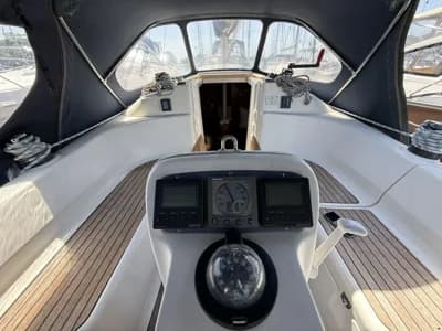 Bavaria 32 Holiday 3