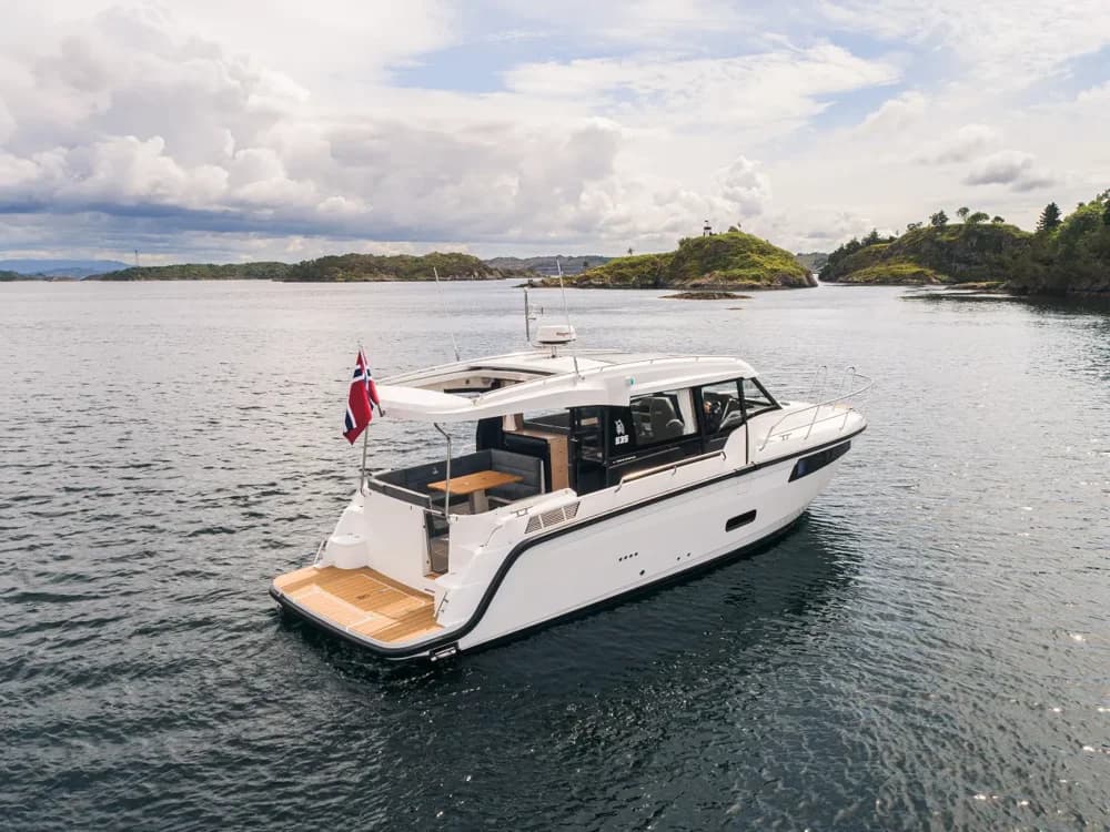 2026 Viknes S35 Panorama Boat for Sale in Poole