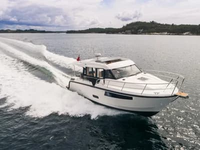 2026 Viknes S35 Panorama Boat for Sale in Poole 2