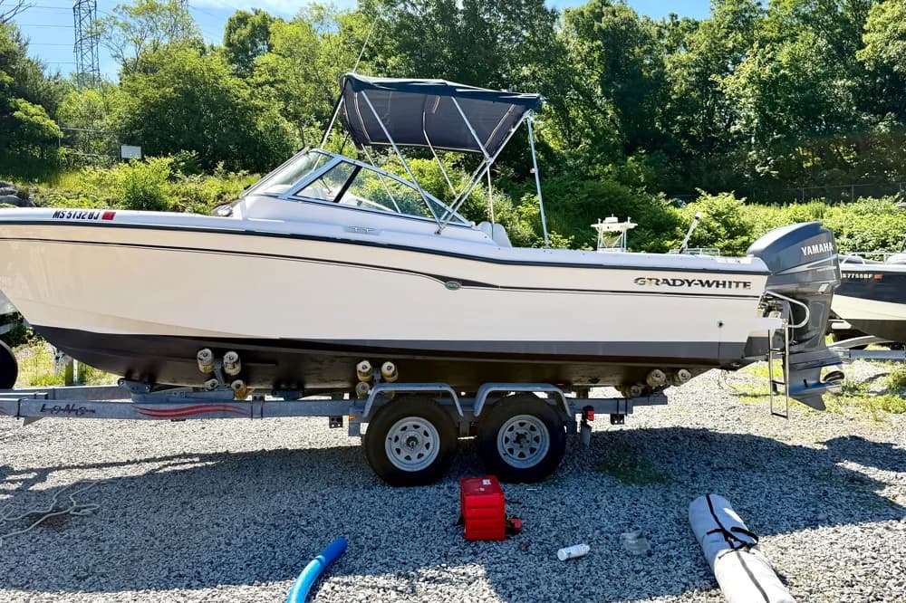 2005 Grady-White Freedom 225