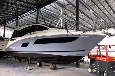 2016 Sea Ray Sundancer 400 | 40 ft 2