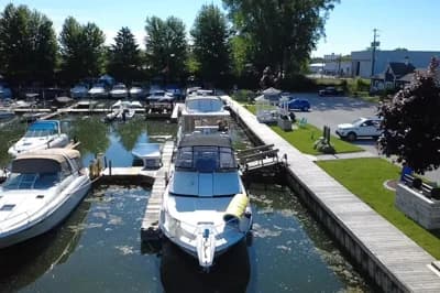 1990 Carver 380 Santego | 38 ft 2