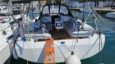 Bavaria C38 2