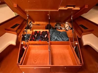 Beneteau Oceanis 58 5