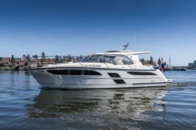 2024 Marex 360 Cabriolet Cruiser 2