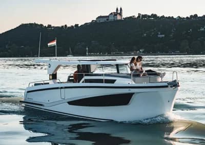 2026 Delphia Yachts 10 LoungeTop Electric 2