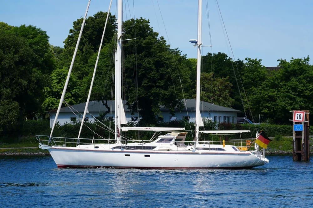 2009 Amel 54