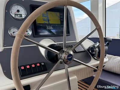 Bavaria E40 Flybridge 3
