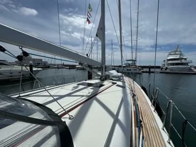 2022 Jeanneau Sun Odyssey 490 Boat for Sale in Cascais 3