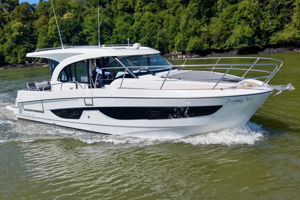 2024 Beneteau Antares 11 Coupe | 11m