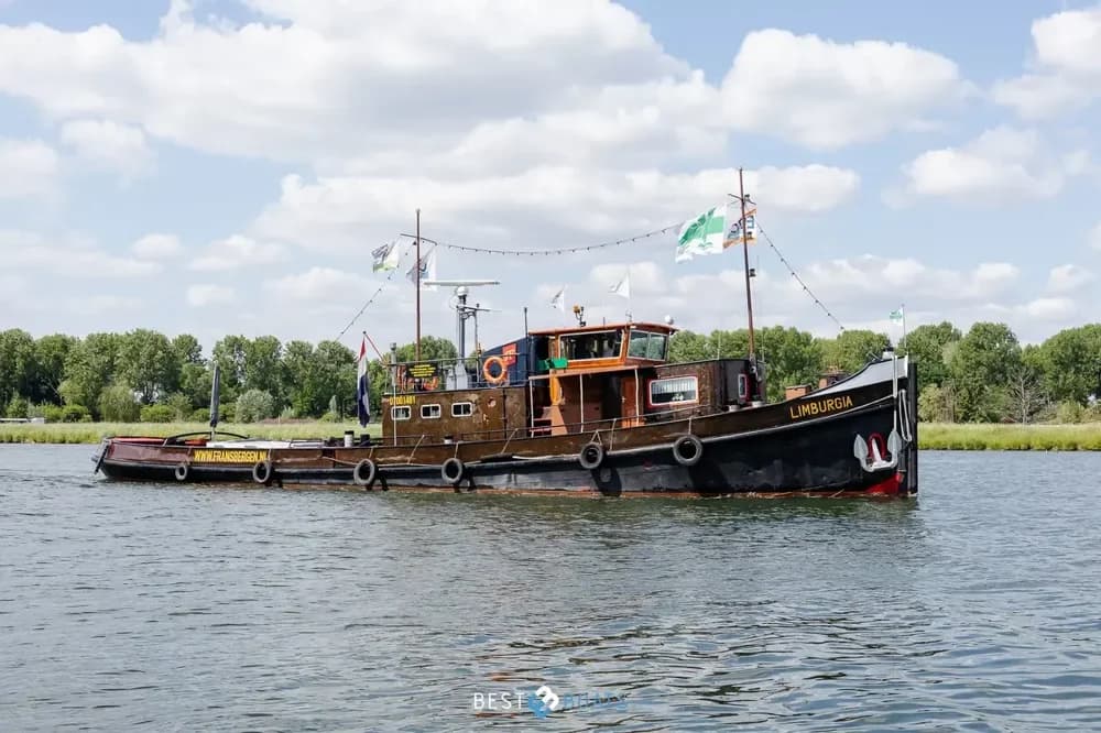 1942 Sleepboot Limburgia Boat for Sale in by appointment