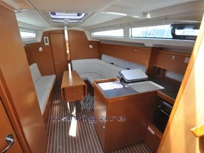 2018 Bavaria 34 Cruiser Boat for Sale in Toscana 2