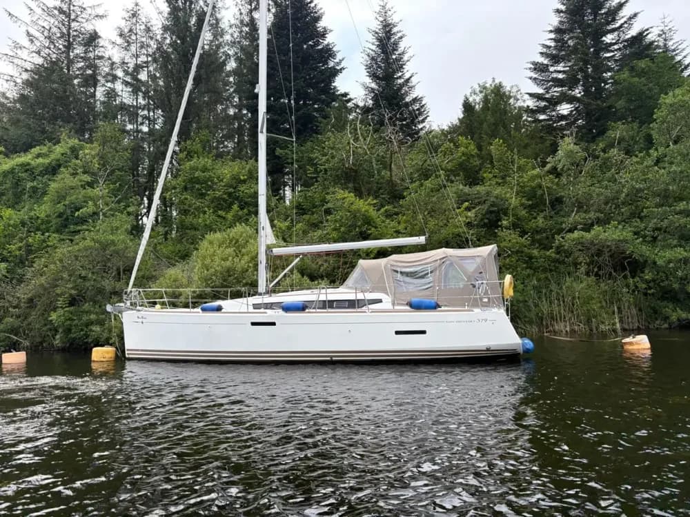 2014 Jeanneau Sun Odyssey 379 Boat for Sale in Dún Laoghaire