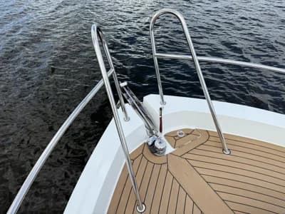 Maxima 37 Cruiser 3