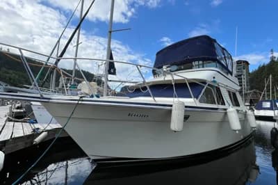 1989 Tollycraft 30 Sport Cruiser | 30 ft 2