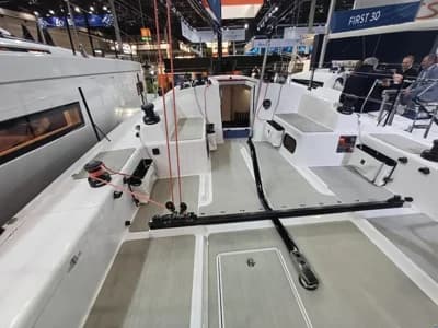 Beneteau FIRST 36SE 3