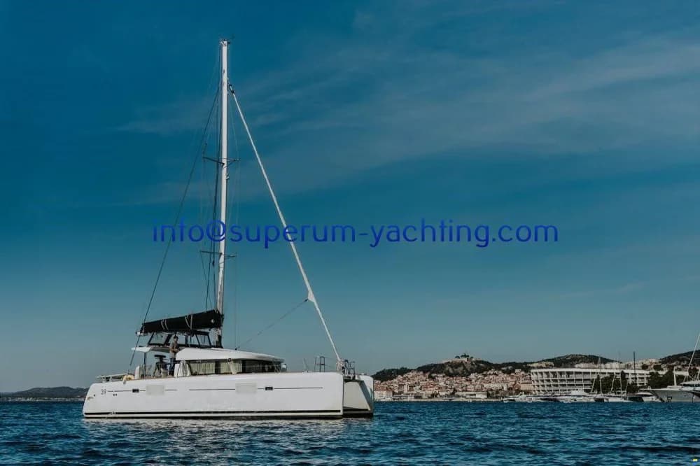 Lagoon 39