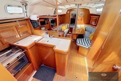 2002 Beneteau Oceanis Clipper 361 2