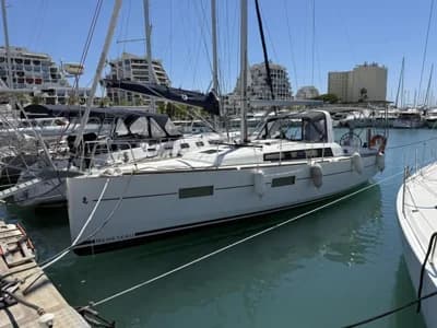 2015 Beneteau Oceanis 38 2