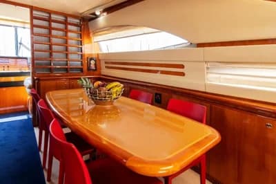 2003 Ferretti Yachts 760 | 76.9 ft 3