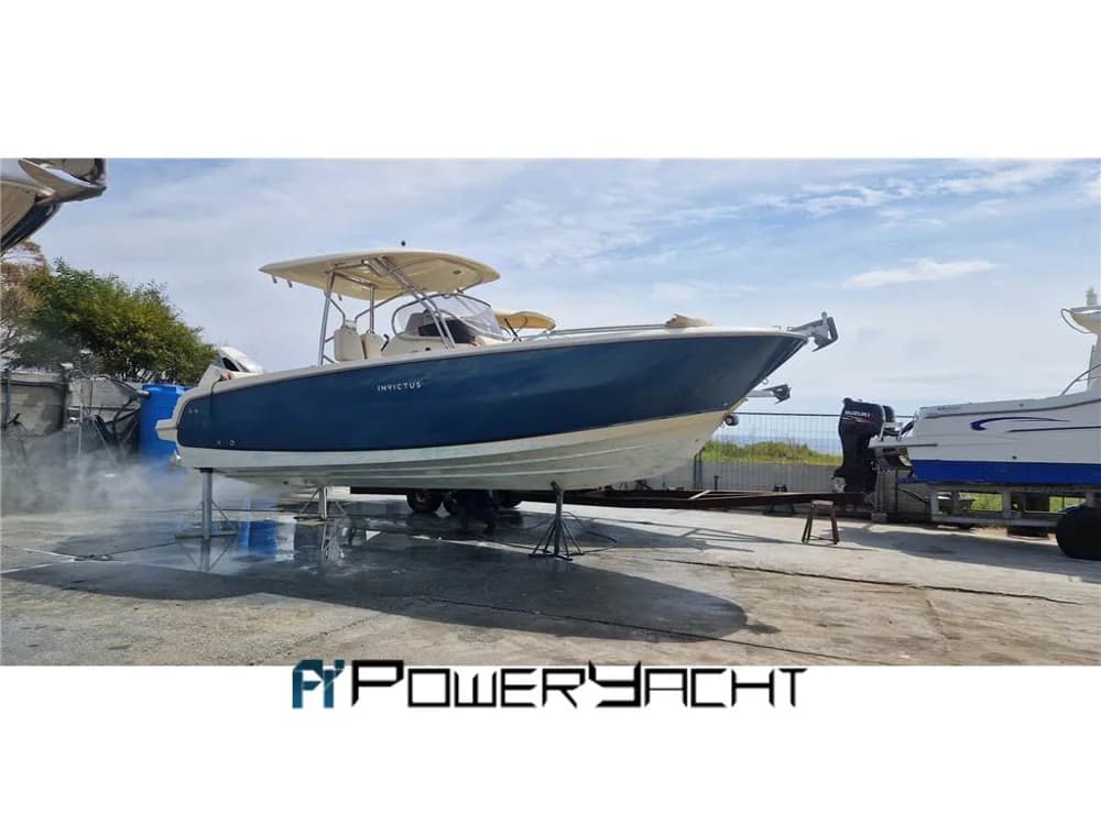 Invictus - FX270