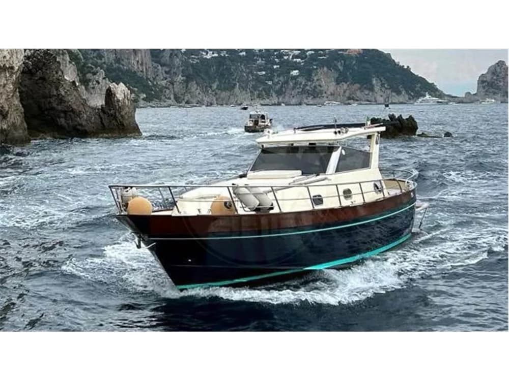 Nautica Esposito - Futura Cabin 38