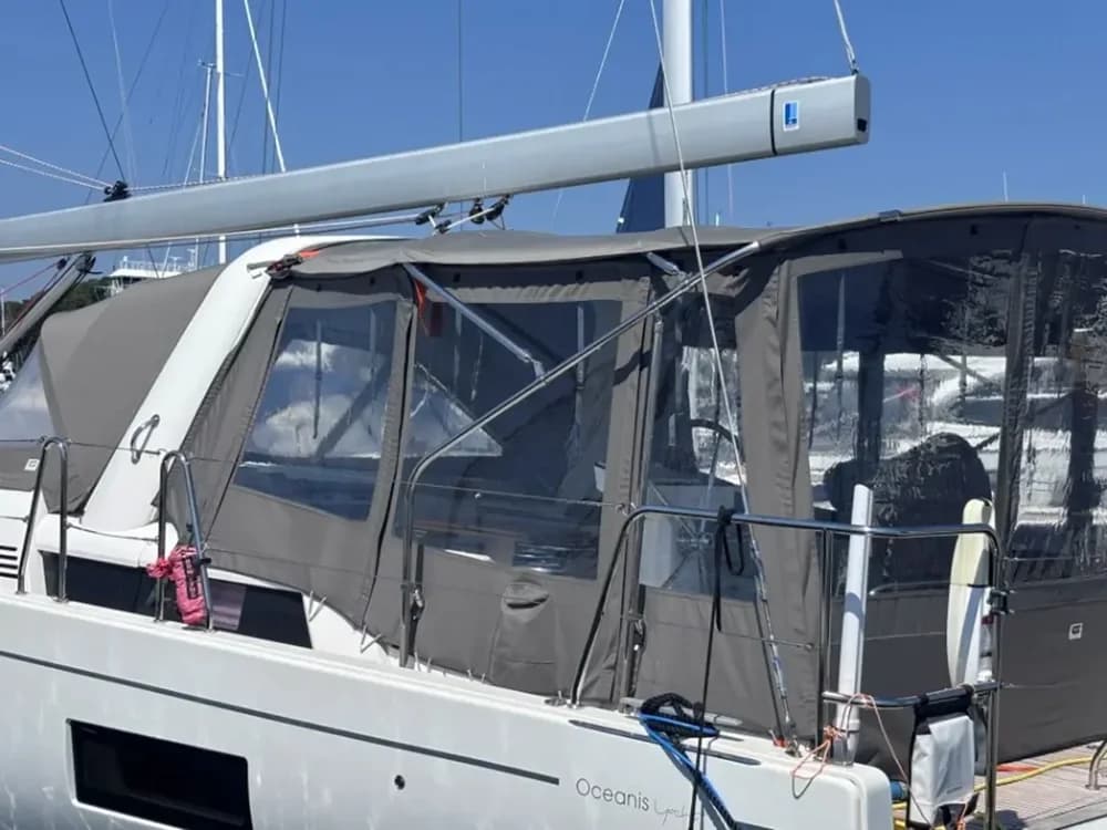 2021 Beneteau Oceanis 54 Boat for Sale in Lymington