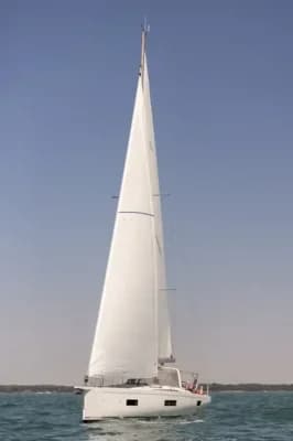 2021 Beneteau Oceanis 54 Boat for Sale in Lymington 3