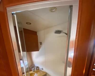 2005 Cayman 52 WA Boat for Sale in Campania 3