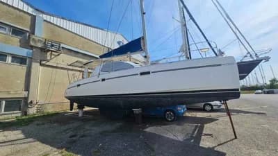 ROBERTSON AND CAINE LEOPARD 40 2