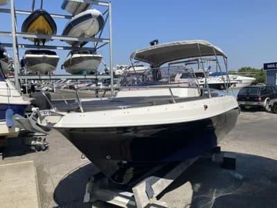 2022 Atlantic 630 Sundeck Boat for Sale in Poole 2