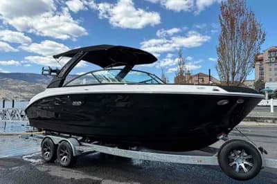 2026 Sea Ray SDX 250 Surf | 25.2 ft 2