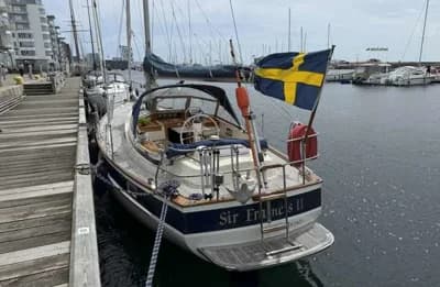 HALLBERG RASSY 352 2