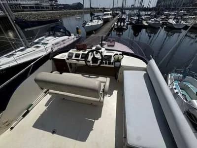 FAIRLINE 36 SEDAN 3