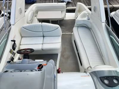 2007 Maxum 2700 SC Boat for Sale in Walton on Thames 2