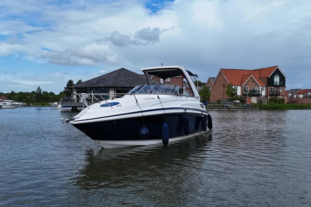 2016 Regal 28 Express | 28.8 ft