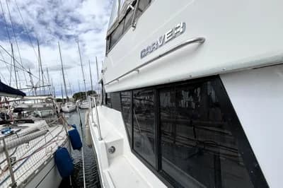 1993 Carver 370 Voyager 2