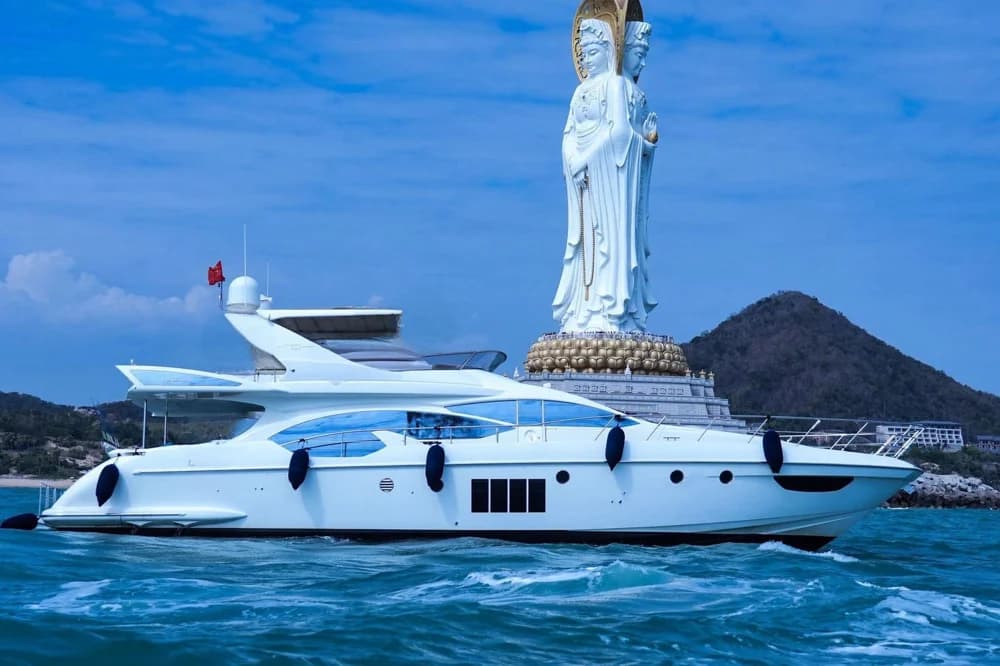 2013 Azimut 70