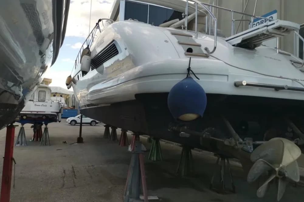 2005 Mangusta 72