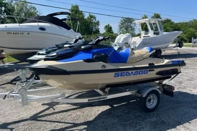 2025 Sea-Doo Wake 2