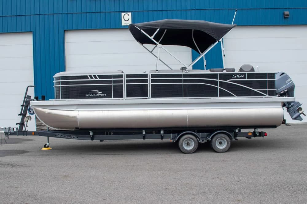 2023 Bennington 22 SXS-APG