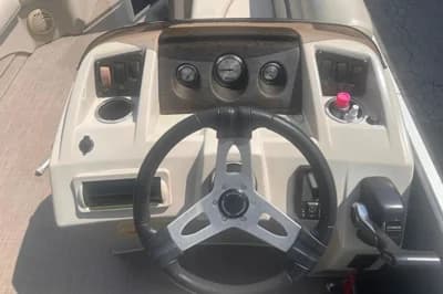 2017 Bennington 22 SX TRITOON 3