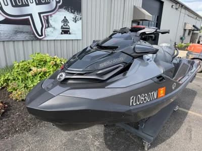 2023 Sea-Doo RXT-X 300 IBR 3