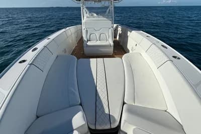 2016 Midnight Express 37 Open 3