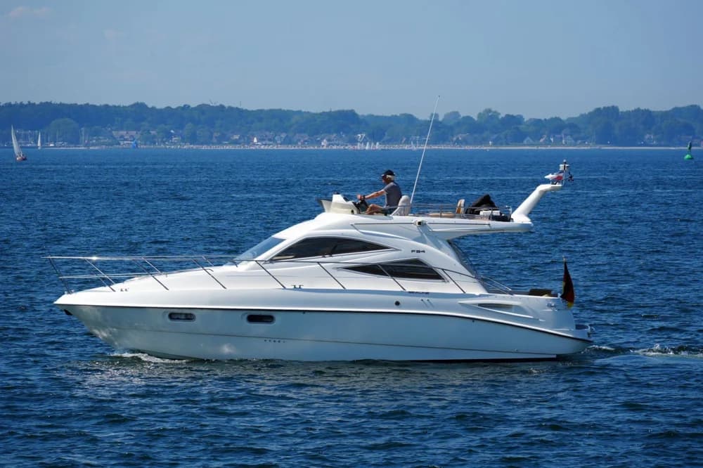 2004 Sealine F34 | 11m