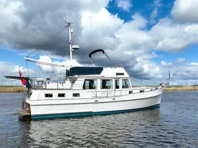 Grand Banks 42 Motoryacht 2