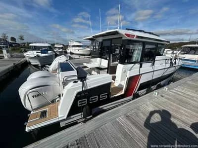JEANNEAU MERRY FISHER 895 SPORT SÉRIE 2 3