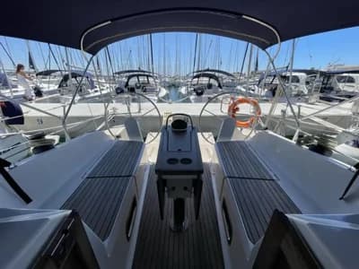 2014 Bavaria 37 Cruiser Boat for Sale in Zadar 3