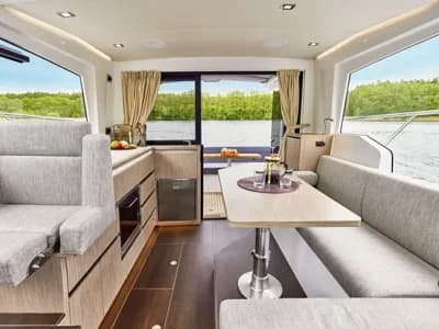 2027 Sealine C335 Boat for Sale in Chertsey 3
